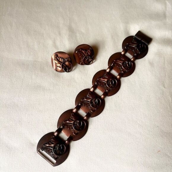 Vintage Copper Leaf Scroll Bracelet & Clip On Earrings Set Retro - Picture 8 of 8